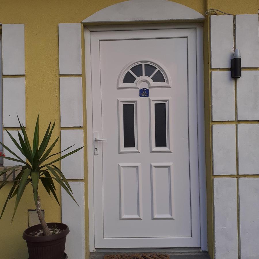 Flora Novi Sad Exterior foto